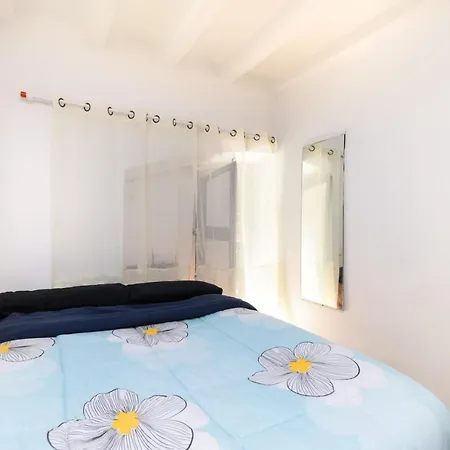 Budget Apartment